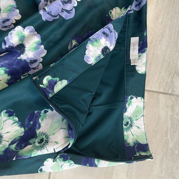 Lady Hagen Magnolia Print Skort - Picture 5 of 9